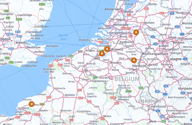 Eigen trucks voor internationale transporten